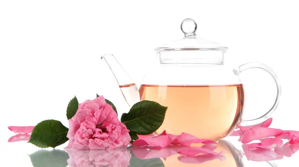 Konvice čaj z tea rose izolované na bílém — Stock fotografie