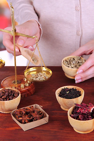 Sale of tea,coffee and different spices — Stock Photo, Image