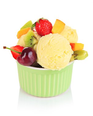ile meyve ve çilek beyaz izole kase lezzetli dondurma
