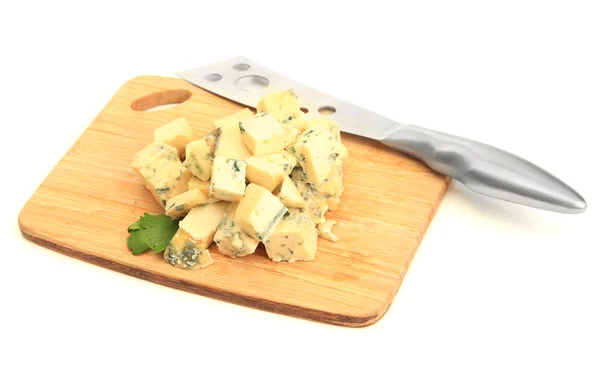 Lezzetli mavi peynir beyaz izole kesme tahtası üzerinde — Stok fotoğraf