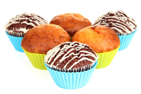 Zoete cupcakes geïsoleerd op wit — Stockfoto