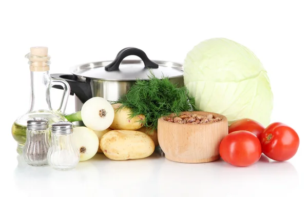 Ingrediënten voor het koken van borsch geïsoleerd op wit — Stockfoto