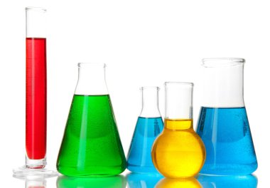 test tüpleri ile üzerine beyaz izole renkli sıvı
