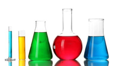 test tüpleri ile üzerine beyaz izole renkli sıvı