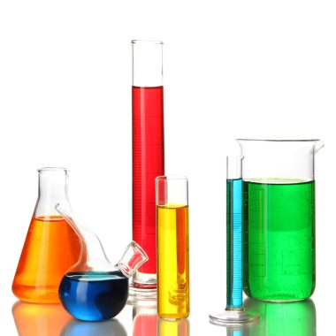 test tüpleri ile üzerine beyaz izole renkli sıvı