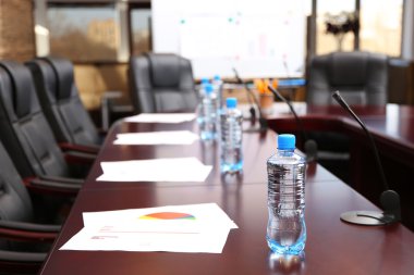 Boş konferans odasının içi