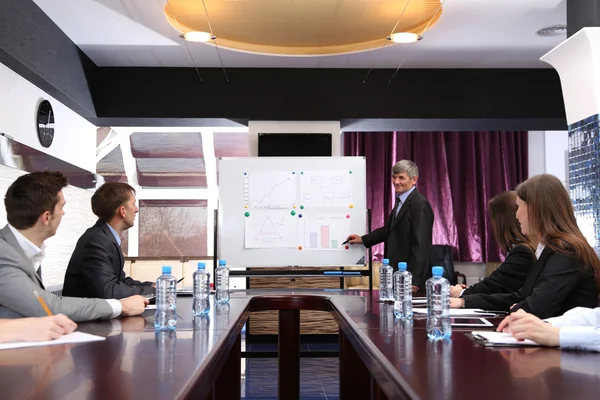 Formación empresarial en la oficina — Foto de Stock