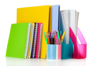 parlak office klasörler ve üzerinde beyaz izole farklı ileti örneği
