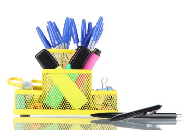 Ofis donanımı üzerinde beyaz izole Sarı Sabit tutucu