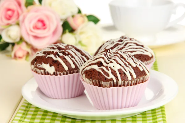 甘いチョコレートのカップケーキをクローズ アップ — ストック写真