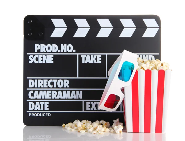 Film Clapperboard Popcorn und 3D-Gläser, isoliert auf weiß — Stockfoto
