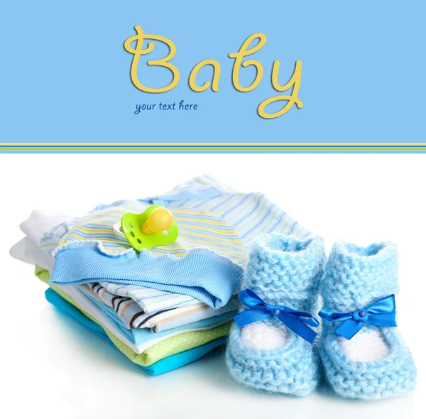 Montón de ropa de bebé aislada en blanco — Foto de Stock