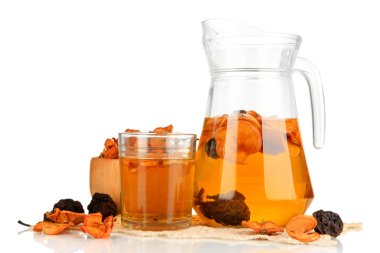 karışık kuru meyve kase ve kurutulmuş beyaz izole meyve kompostosu