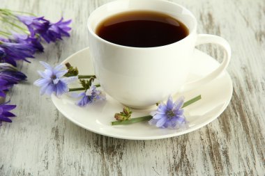 hindiba, ahşap zemin ile çay