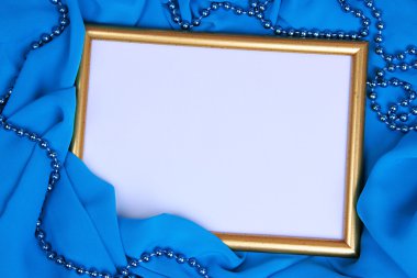 güzel ipek zemin üzerine boş çerçeve