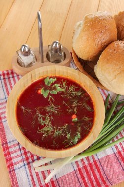 lezzetli borsch üzerinde tablo yakın çekim