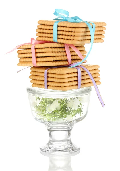 Galletas dulces atadas con cintas de colores aisladas en blanco — Foto de Stock