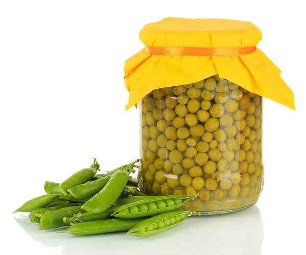 Green peas isolated on white — Stock Photo, Image