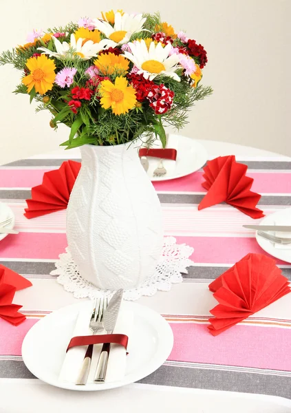 Beautiful table setting for breakfast — Stock Photo, Image