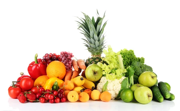 Sortiment an frischem Obst und Gemüse, isoliert auf weiß — Stockfoto
