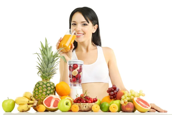 Menina com frutas frescas isoladas no branco — Fotografia de Stock