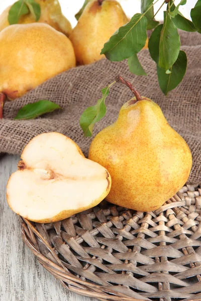 Juicy pears on table close-up — Stock Photo, Image