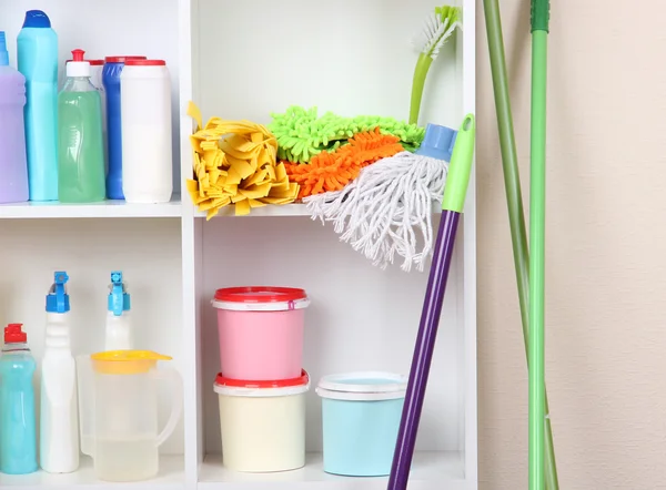 Shelves in pantry with cleaners for home close-up — Stock Photo, Image