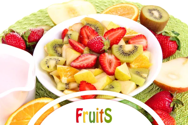 Useful fruit salad of fresh fruits and berries in bowl close-up — Stock Photo, Image