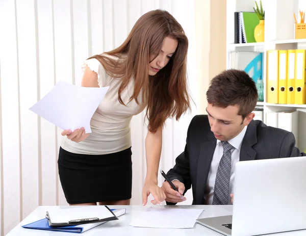 Business colleagues working together in office — Stock Photo, Image