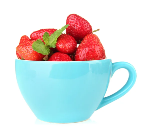 Ripe sweet strawberries in blue cup, isolated on white — Stock Photo, Image