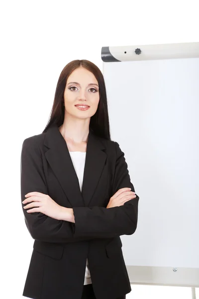 Mujer de negocios presentándose en pizarra blanca . — Foto de Stock