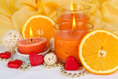 romantik yanan mumlar yakın çekim