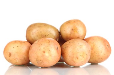 Patates beyazda izole edilmiş.