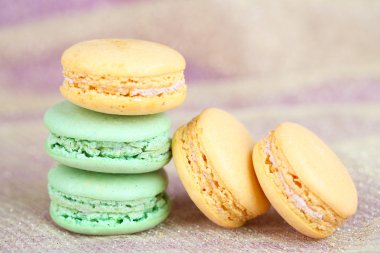 kumaş zemin üzerine macaroons