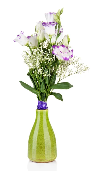 Buket üzerinde beyaz izole eustoma çiçek vazosu, — Stok fotoğraf