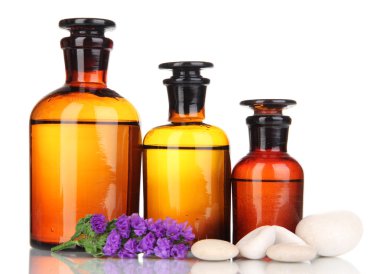 ilaç şişeleri üzerinde beyaz izole