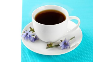 hindiba, üzerinde beyaz izole ile çay