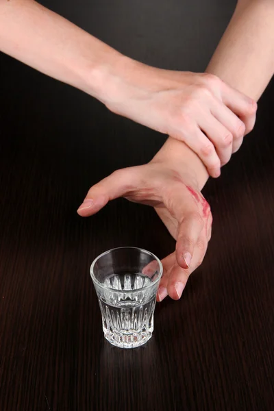 Problem of alcoholism close-up — Stock Photo, Image