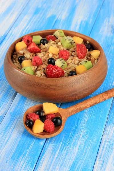Oatmeal with fruits on table close-up — Stock Photo, Image