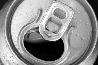 alüminyum su damla siyah izole olabilir.