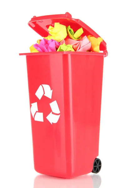 Recycling bin with papers isolated on white — Stock Photo, Image