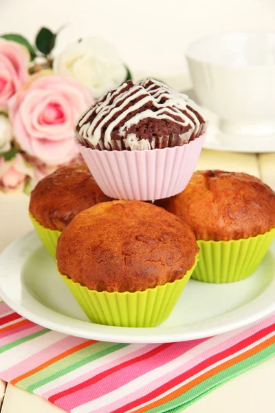 Sweet cupcakes close up — Stock Photo, Image