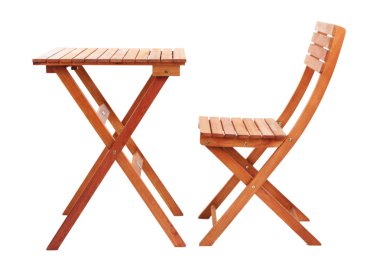 ahşap masa sandalye üzerinde beyaz izole