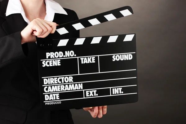 Film production clapper board isolé sur noir — Photo