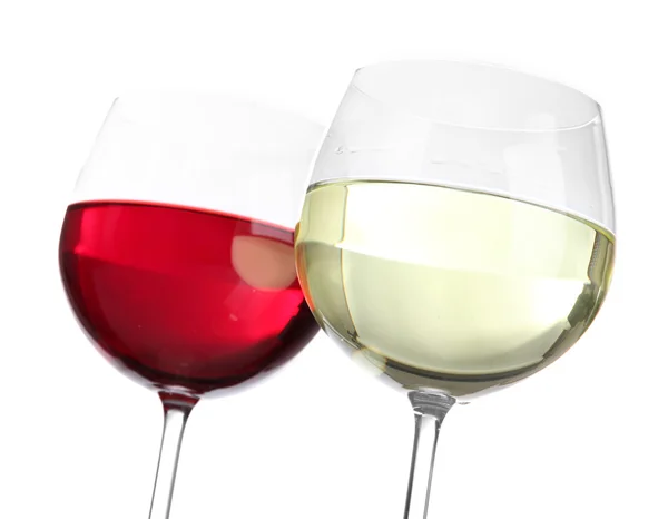 Стаканы вина крупным планом изолированы на белом — стоковое фото
