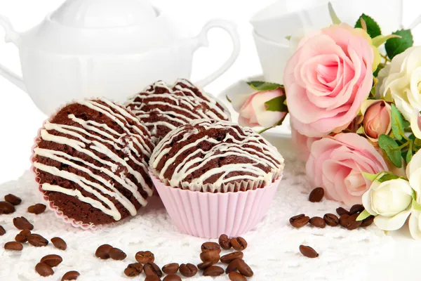 Sweet chocolate cupcakes close up — Stock Photo, Image