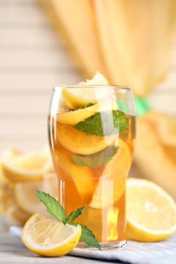 buzlu çay limon ve nane ahşap tablo