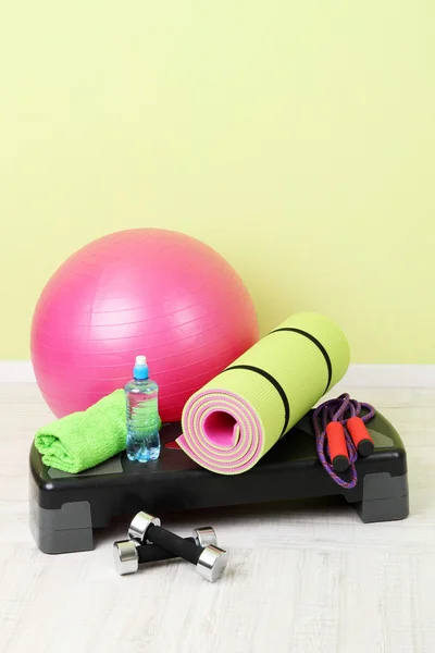 Different tools for fitness in room — Stock Photo, Image