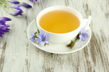 hindiba, ahşap zemin ile çay