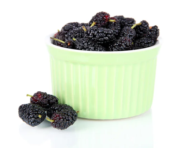 Ripe mulberries in bowl isolated on white — Stock Photo, Image